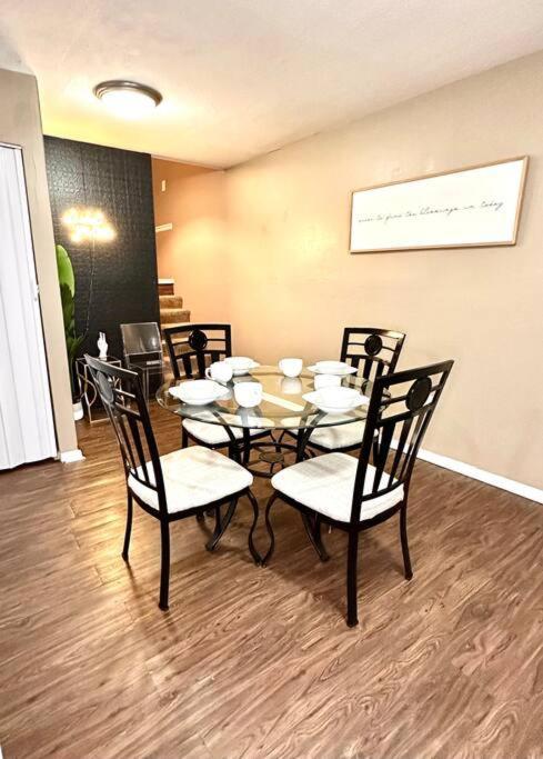 Short Walk To Jsu Stadium, Hospitals, And Bars In Fondren Jackson Exteriör bild