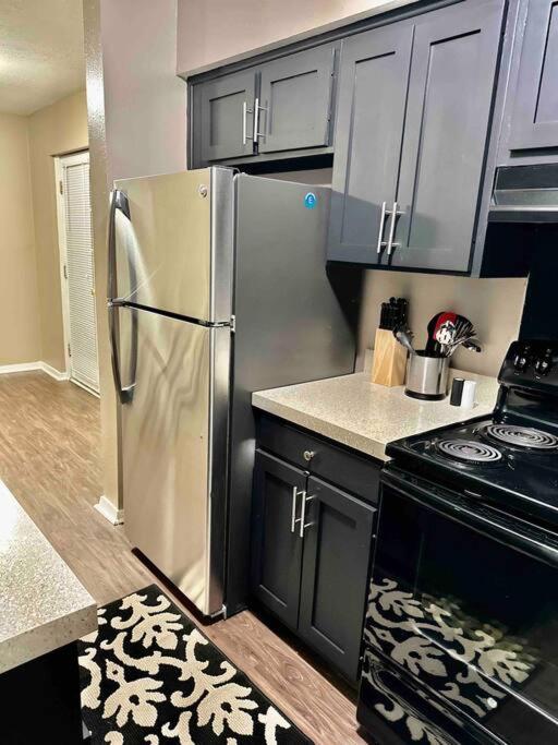 Short Walk To Jsu Stadium, Hospitals, And Bars In Fondren Jackson Exteriör bild
