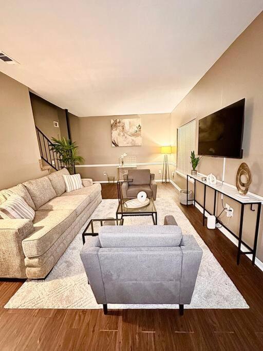 Short Walk To Jsu Stadium, Hospitals, And Bars In Fondren Jackson Exteriör bild